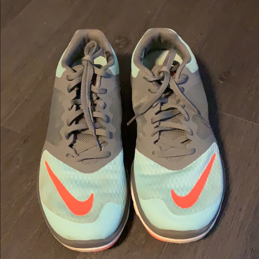Sneaker